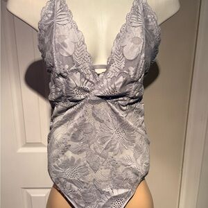 Aerie Lace V-Neck Bodysuit in Light Gray